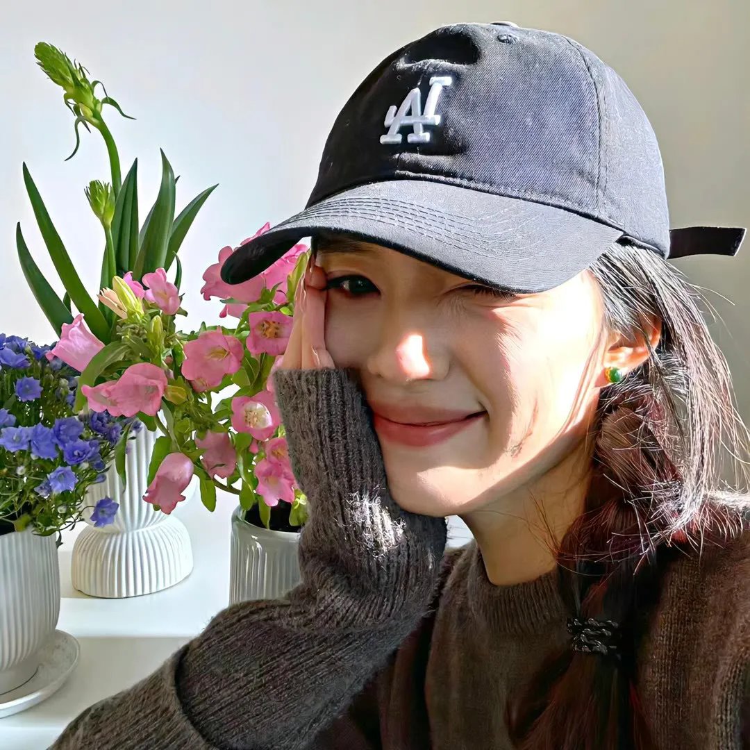 别动！自己人